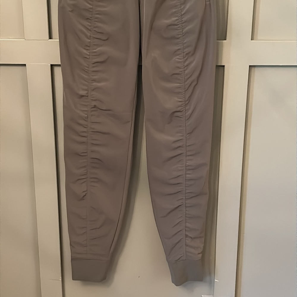 Athleta Olive Green Drawstring Joggers - Picture 8 of 11